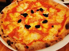 猪肉黑松露披萨-La Tavernetta(Bar à Vin)(乌鲁木齐路店)