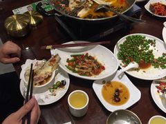 -潇湘华天大酒店-湘·悦美食街(芙蓉中路店)