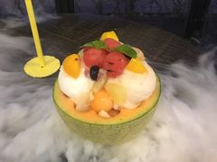 -莓园冰淇淋店