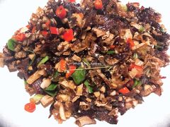 白辣椒腊牛肉-凤凰湘语·湘粤鲜融(浦东旗舰店)