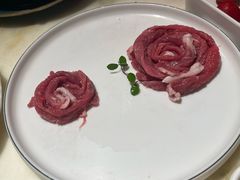 鲜切元宝肉-涮福記·现切牛羊肉火锅(世纪汇店)