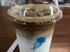拿铁-VESH COFFEE(定西路店)