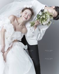 点击看大图 -挪娅婚纱摄影皇家会所