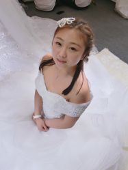 点击看大图 -爱伊人婚纱礼服美妆馆