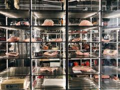 面包甜点陈列柜-觅福里•熟成和牛餐厅