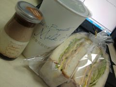 -巴黎贝甜(常德路店)