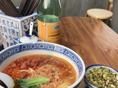 -沪西老弄堂面馆(定西路店)