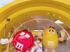 -m豆巧克力世界(上海世茂广场店)