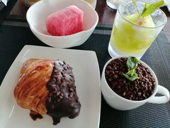 -三亚湾海居铂尔曼度假酒店