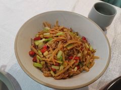 酸萝卜炒肥肠-湘中缘·湖南菜(娄底驻京办店)