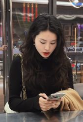 -Hair Code芭曲发型