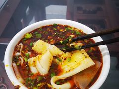 -牛一嘴·兰州牛肉面·大盘鸡(财富中心店)