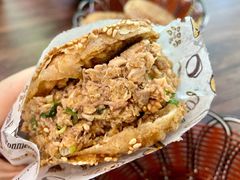 烧饼夹肉-万红路羊汤烧饼店(将台路店)