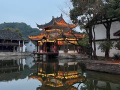 -鲁镇