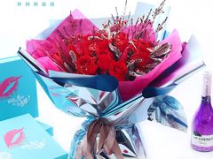 【红玫瑰搭腊梅】节日鲜花花束-法兰之吻蛋糕甜品(大望路店)
