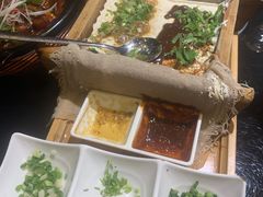 -东口码头·烧鸽子·鱼头泡饼·地方菜(金鹰悦城店)