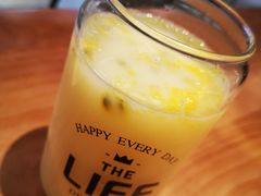 -POKEE VIA&Brunch·维娅(重庆来福士店)