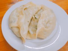 蒸饺-小许三鲜砂锅馄饨店(家多乐烟酒店)