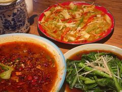 -先启半步颠小酒馆(白麓里店)