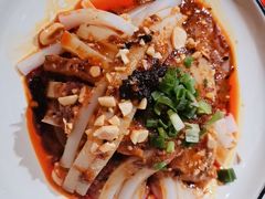 -渝信川菜 · 川味家常菜(财富购物中心店)