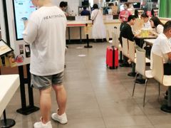 -麦当劳(轻轨曹杨路店)