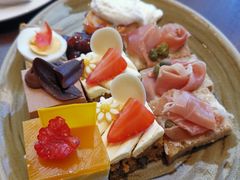 -上海虹桥祥源希尔顿酒店