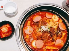 烤肉炒年糕-三清洞摩西韩式年糕火锅(威高广场店)