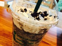 -Chom Cafe and Restaurant