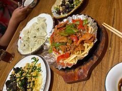 -东来菜馆•手抓海鲜家常菜•海鲜锅贴(鸽子窝店)