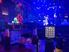 -喜鹊音乐酒馆(西街店)