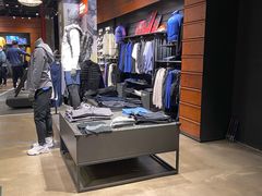 -NIKE武汉品牌体验店