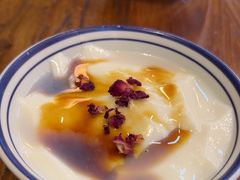 -云阿蛮云南生烫牛肉米线(奉贤路店)