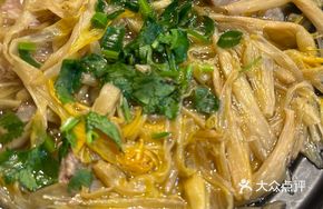 Beef with Daylily Flowers