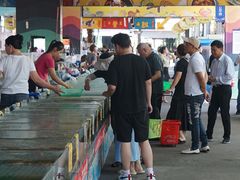 -三亚火车头万人海鲜广场