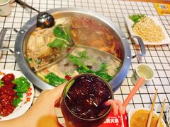 -山悦里 山野·鲜火锅(罗斯福广场店)