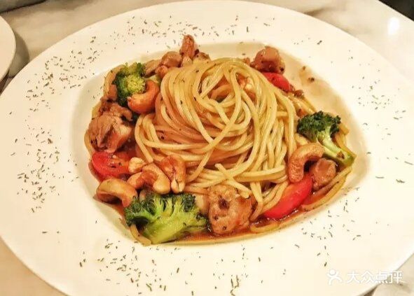 tgs蒂歌斯(湘江世纪城店)罗勒辣味鸡肉意大利面图片