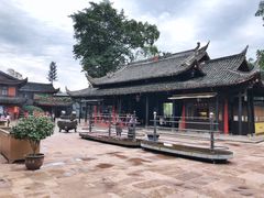 -峨眉山报国寺