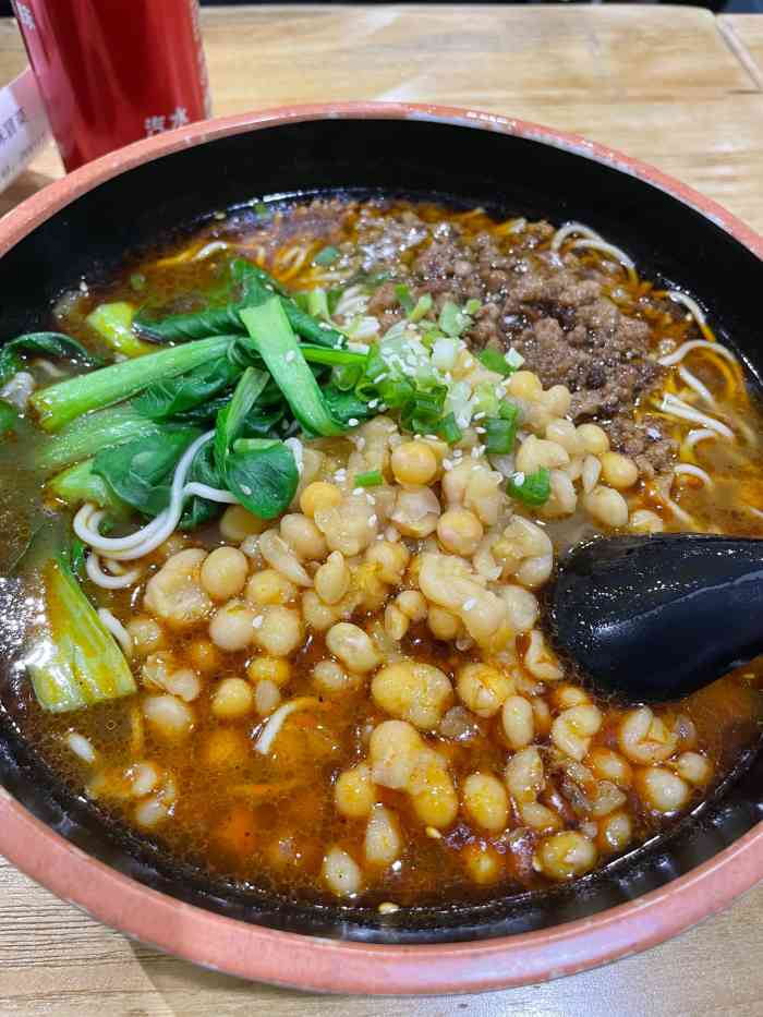 十六味重庆冒菜米线(双榆树店)-"冬天就是该吃豆汤饭,这是对零下温度