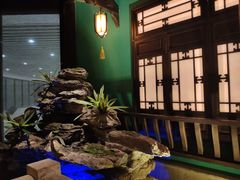 -佬麻雀·新湘菜(珠海金发购物中心店)