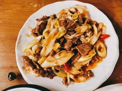 -隔壁老王·家常云南菜(花巷店)