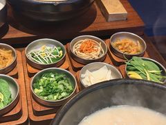-银米·云南传统过桥米线(双廊黑金冠店)