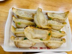 -小姜锅贴(凤凰街店)