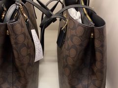 -COACH蔻驰(赛特奥特莱斯店)