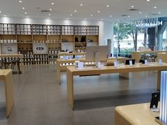 -华为授权体验店(中山公园来福士)