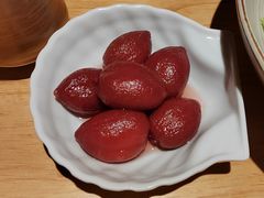 红酒渍小番茄-镹·鱼料理  国产鱼使用店