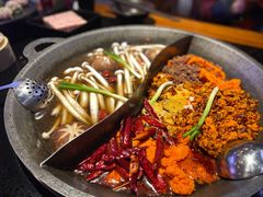 菌汤鸳鸯锅-珮姐老火锅(新街口店)