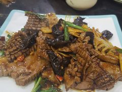 -乡府肉丁水饺(环山路店)