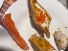 -金马门国际美食百汇(珞喻路店)