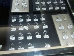 android_upload_pic-威德钻石-克拉钻大本营(南京东路店)