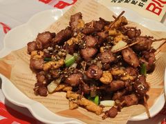 -肥肥虾庄·金牌油焖大虾(汉街SKP店)